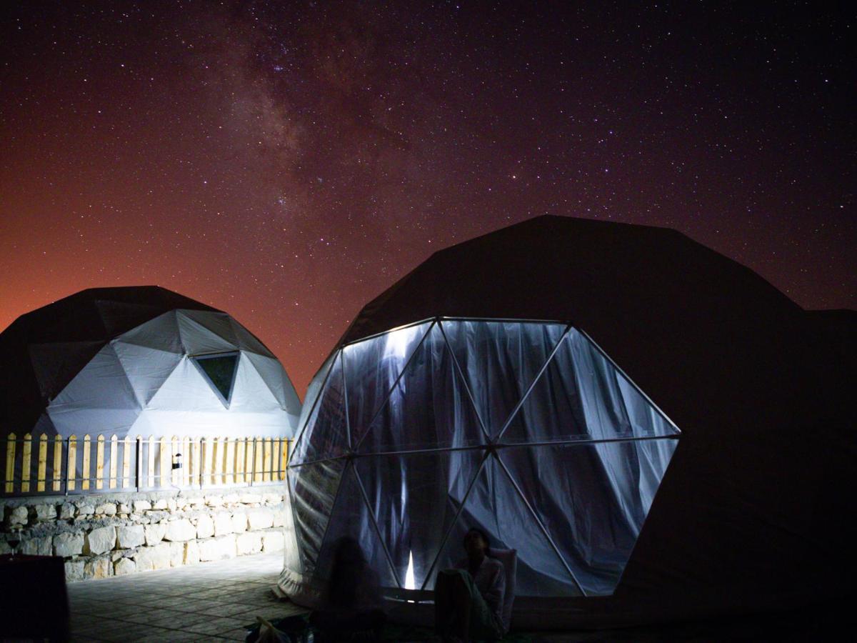 Hotel The Rock Camp Petra Wadi Musa Exterior foto