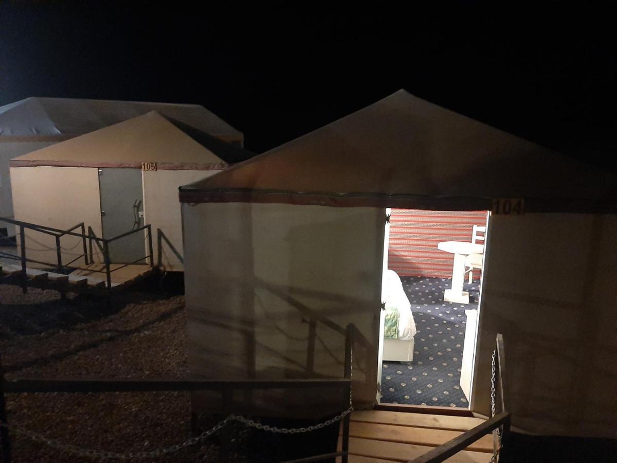 Hotel The Rock Camp Petra Wadi Musa Exterior foto