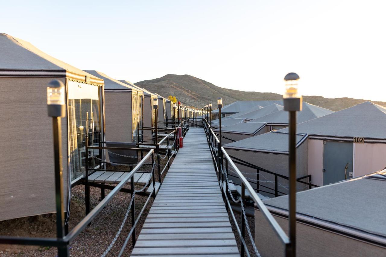 Hotel The Rock Camp Petra Wadi Musa Exterior foto
